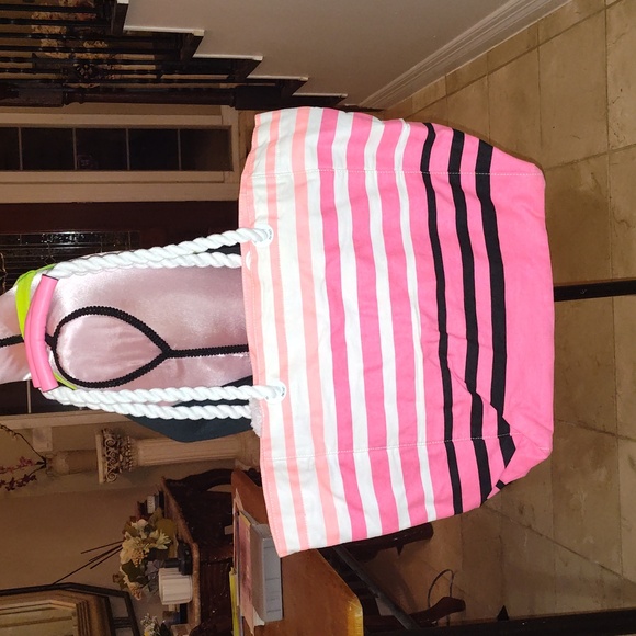 Handbag - Picture 2 of 7